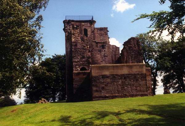 Crookston Castle